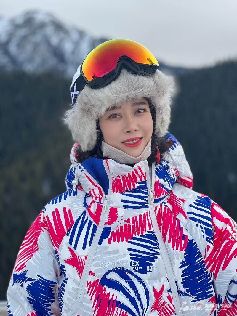 新疆歌手尕尕喊你"骄阳看雪"