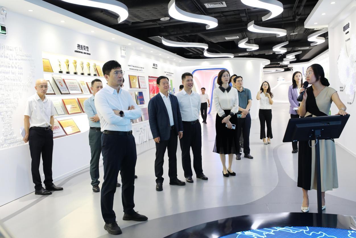 先后走访了深水海纳水务集团股份有限公司,深圳市丰农控股有限公司