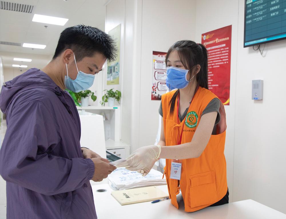 关于首都儿科研究所附属儿童医院代取报告代挂号外地患者全程陪护，就医少走弯路的信息