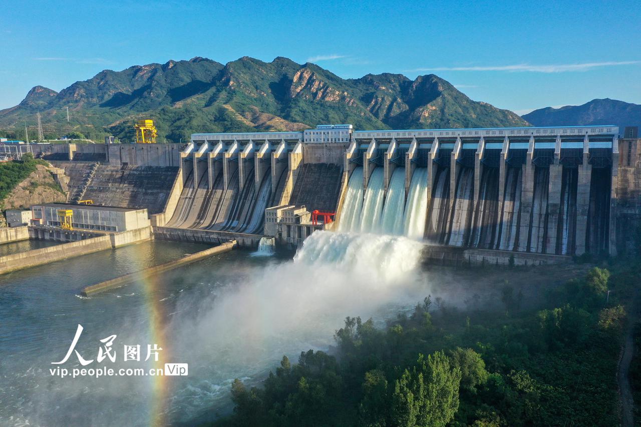 河北迁西:潘家口水库泄洪放水